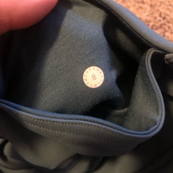 Lululemon leggings - Picture 5 of 6